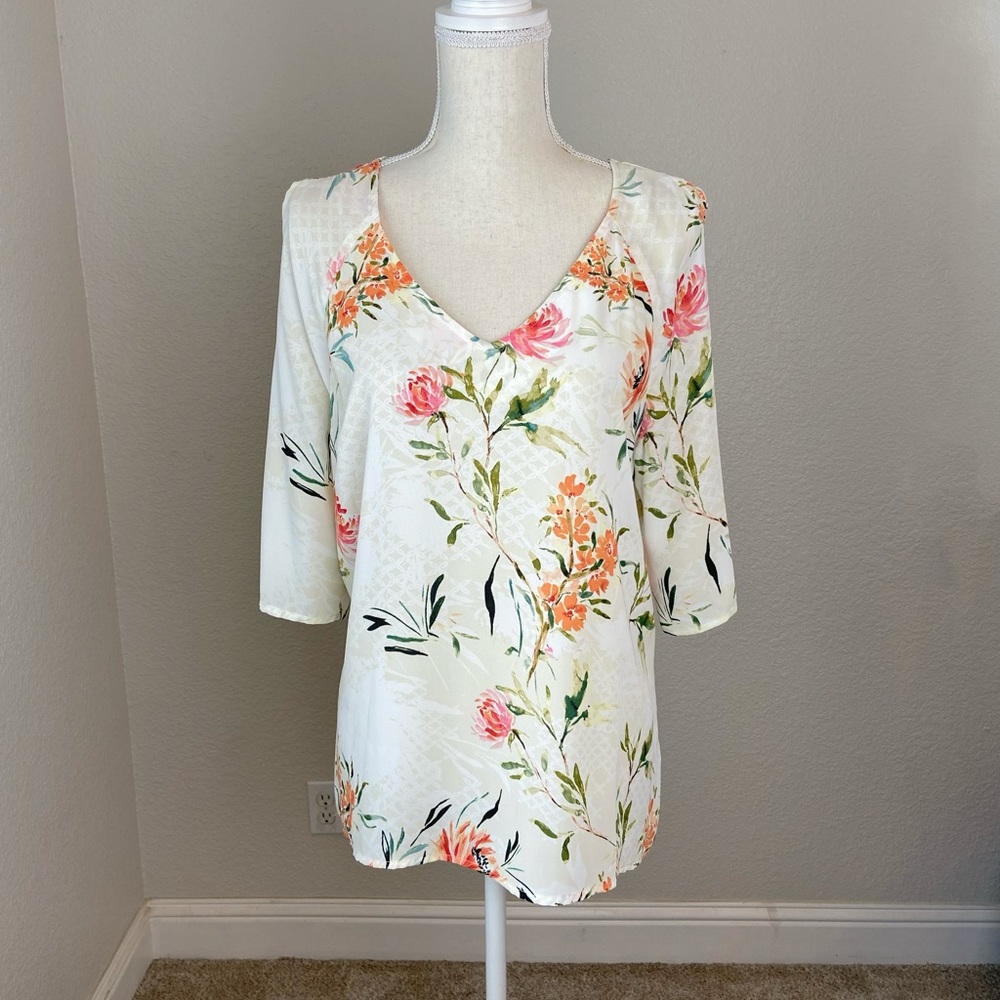 Floral print V neck blouse